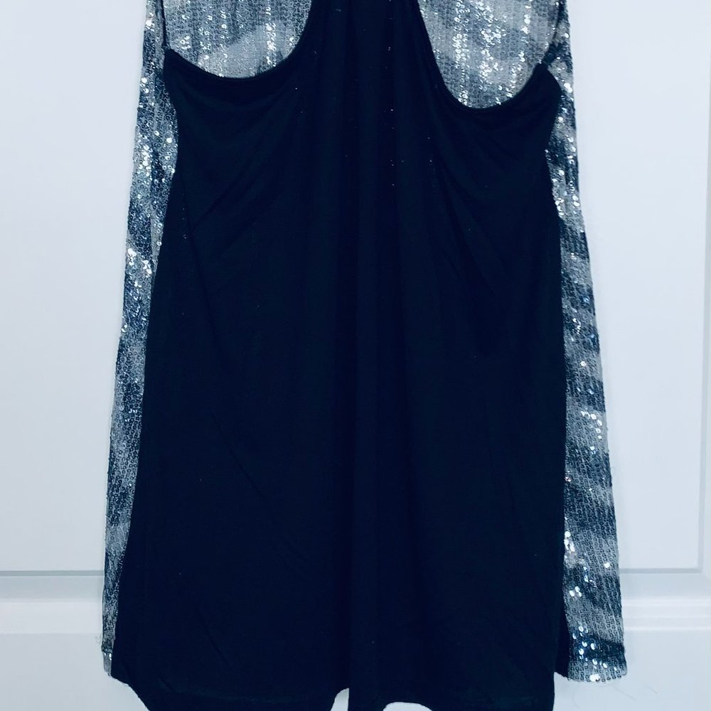✨ Zebra Sequin Racerback Tank 🦓 - Picture 7 of 11